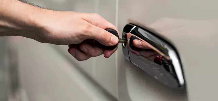 Why Choose Our Auto Locksmith Team in South Elgin, IL?